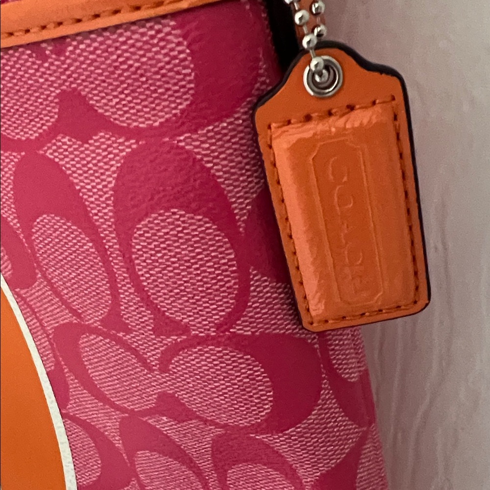 Coach ⭐️ Vibrant Pink and Orange Crossbody Bag - Picture 2 of 10